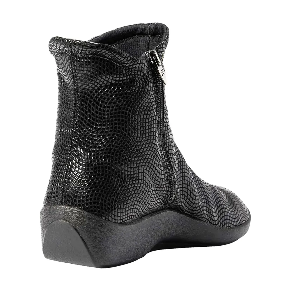 Arcopedico L19 Black Creative Boot (Women's)