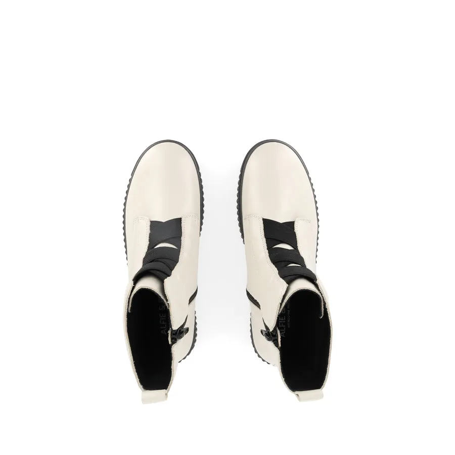 DATE - CREAM LEATHER