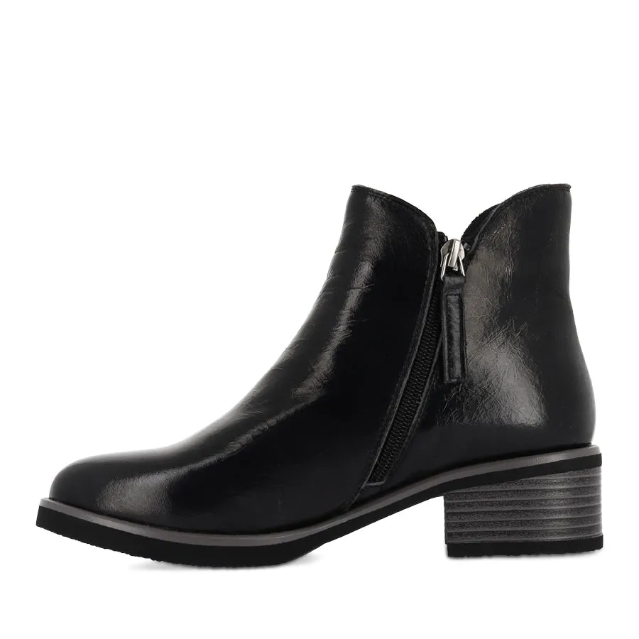 DOLOMITE - BLACK OIL LEATHER