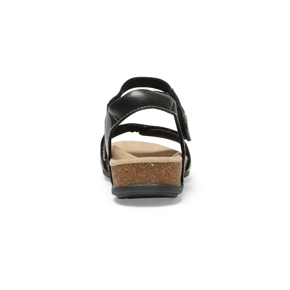 Fandango Sandal in Black Leather
