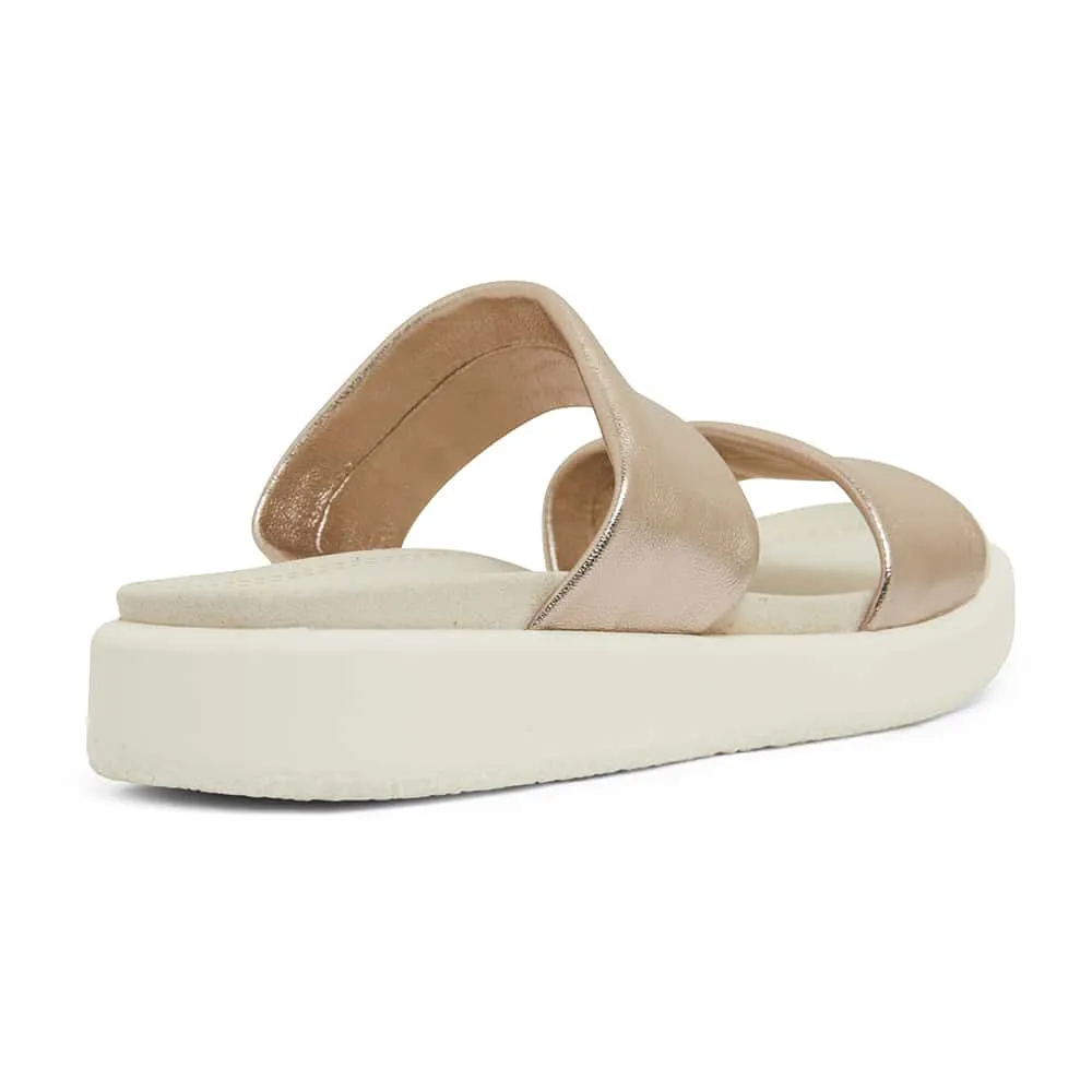 Fleet Slide in Soft Gold Leather