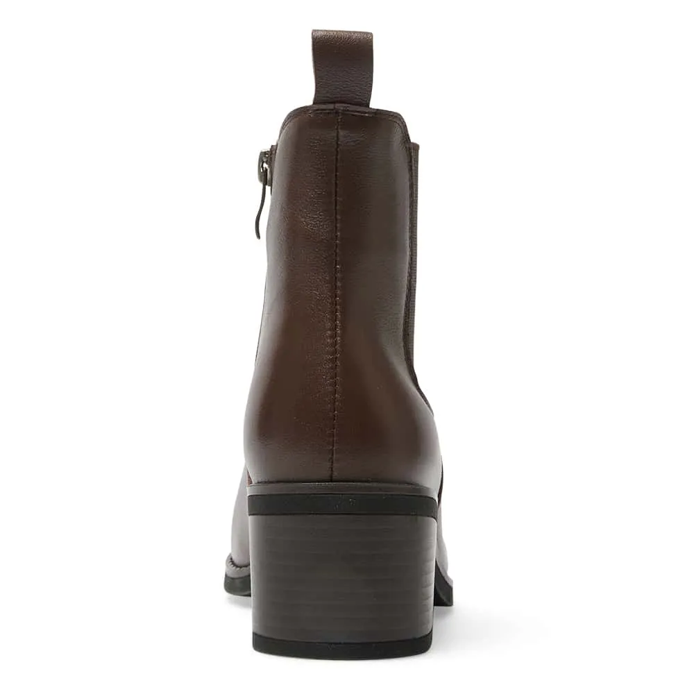 Franklin Boot in Chocolate Glove Leather