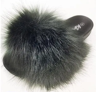 KARA010 - BLACK FUR SLIDES