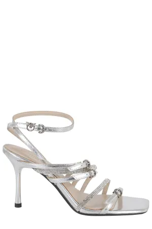 Lisa Sandal