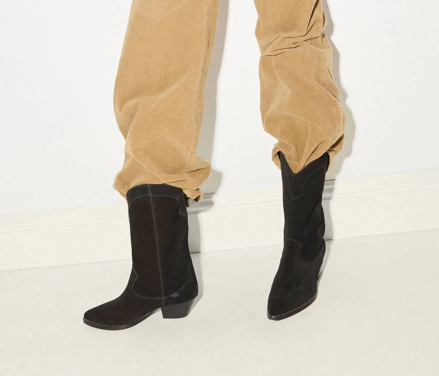 Loretta Western Boot In Black