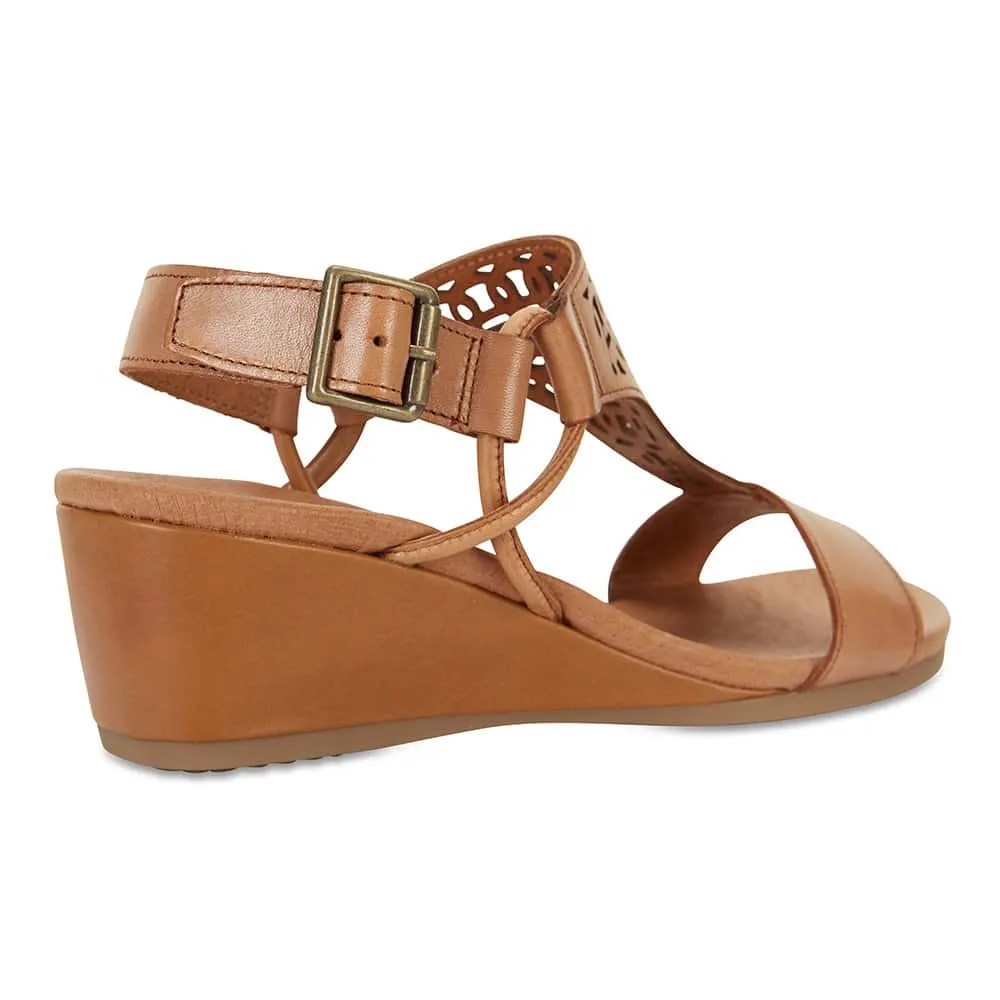 Magnet Heel in Cognac Leather