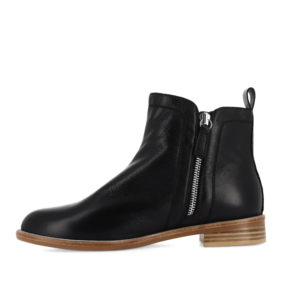 MCTEAL XW - BLACK LEATHER