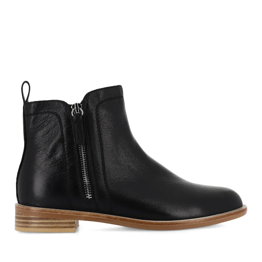 MCTEAL XW - BLACK LEATHER