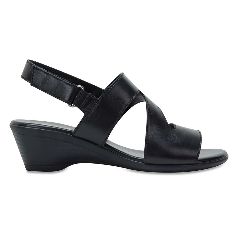 Orchid Heel in Black Leather