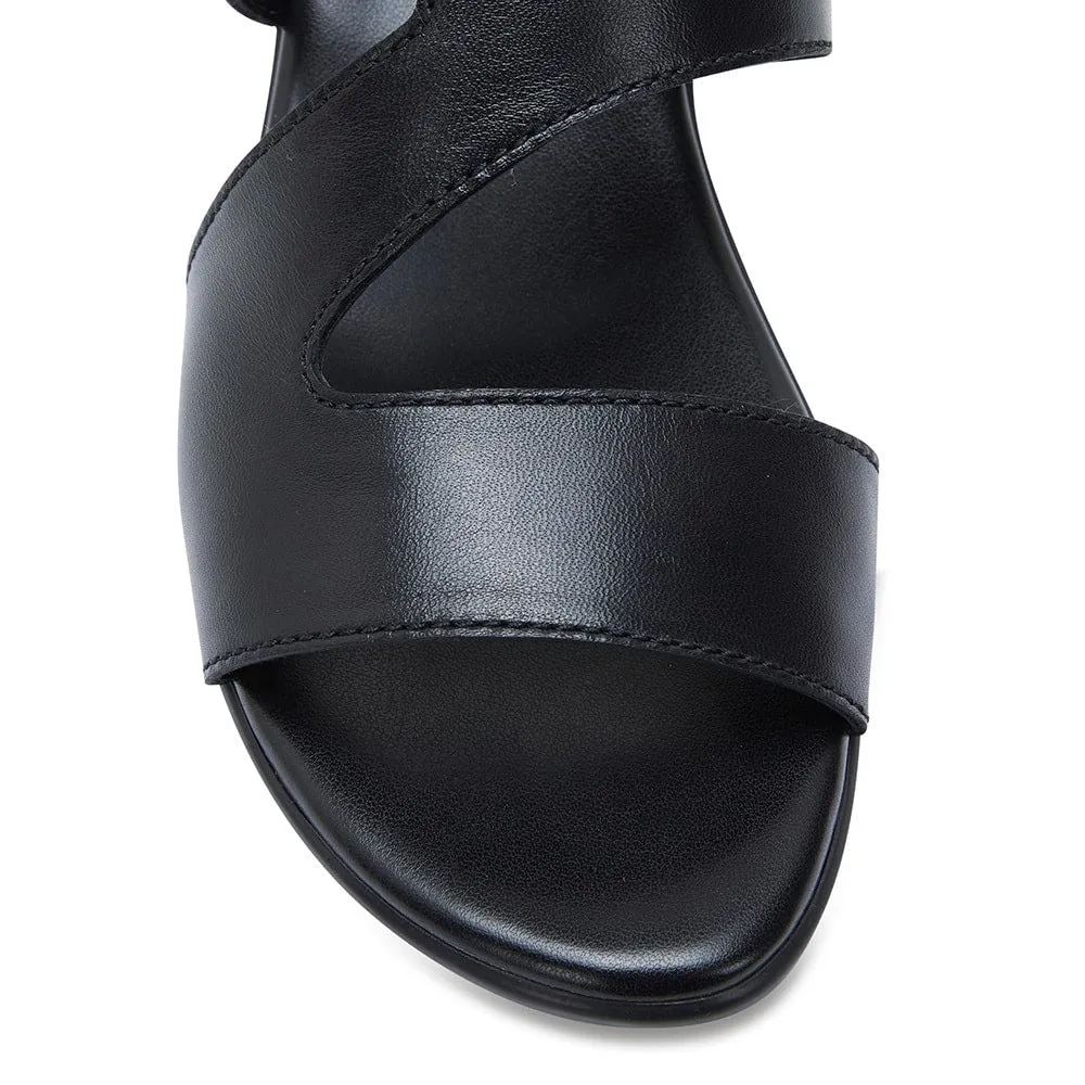 Orchid Heel in Black Leather