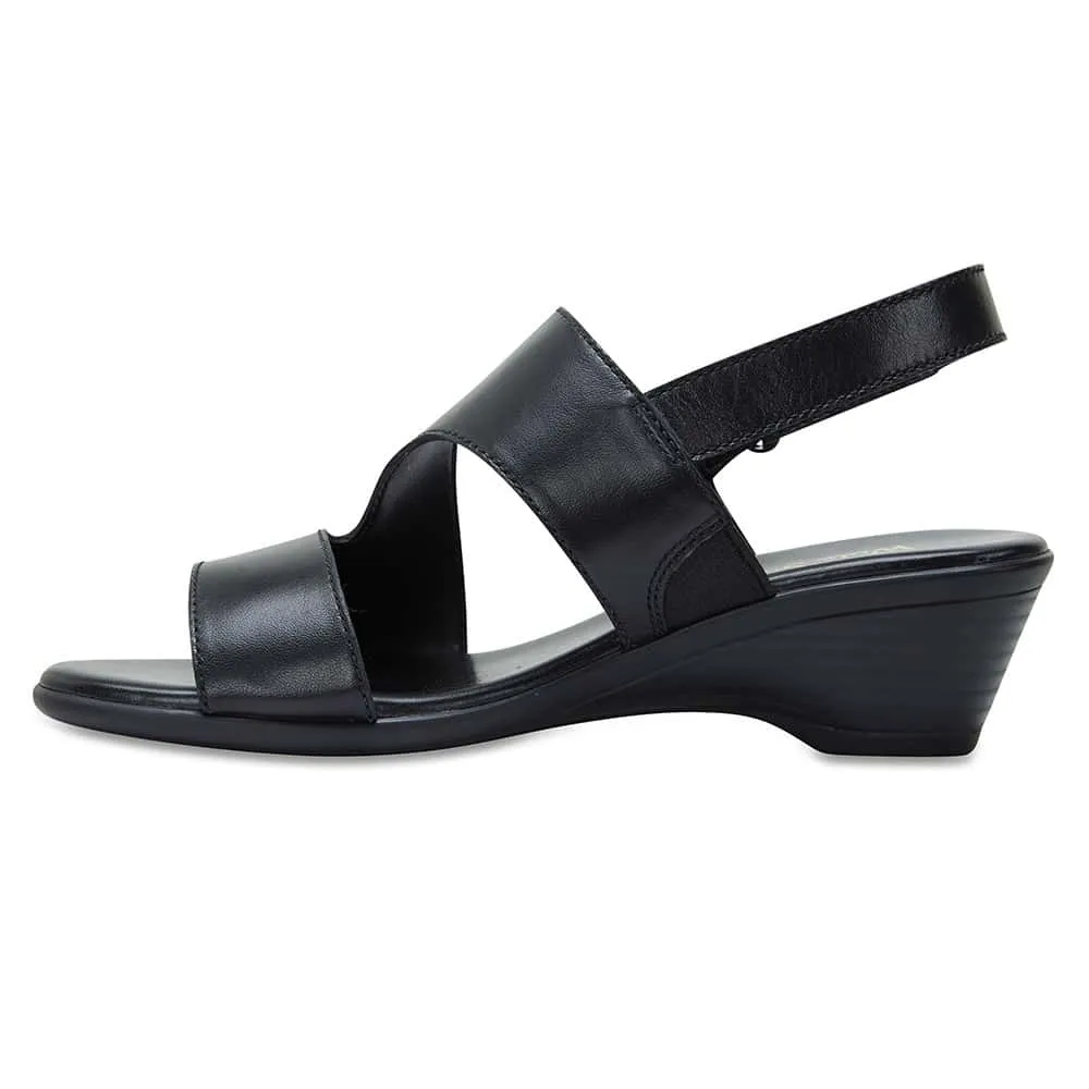 Orchid Heel in Black Leather