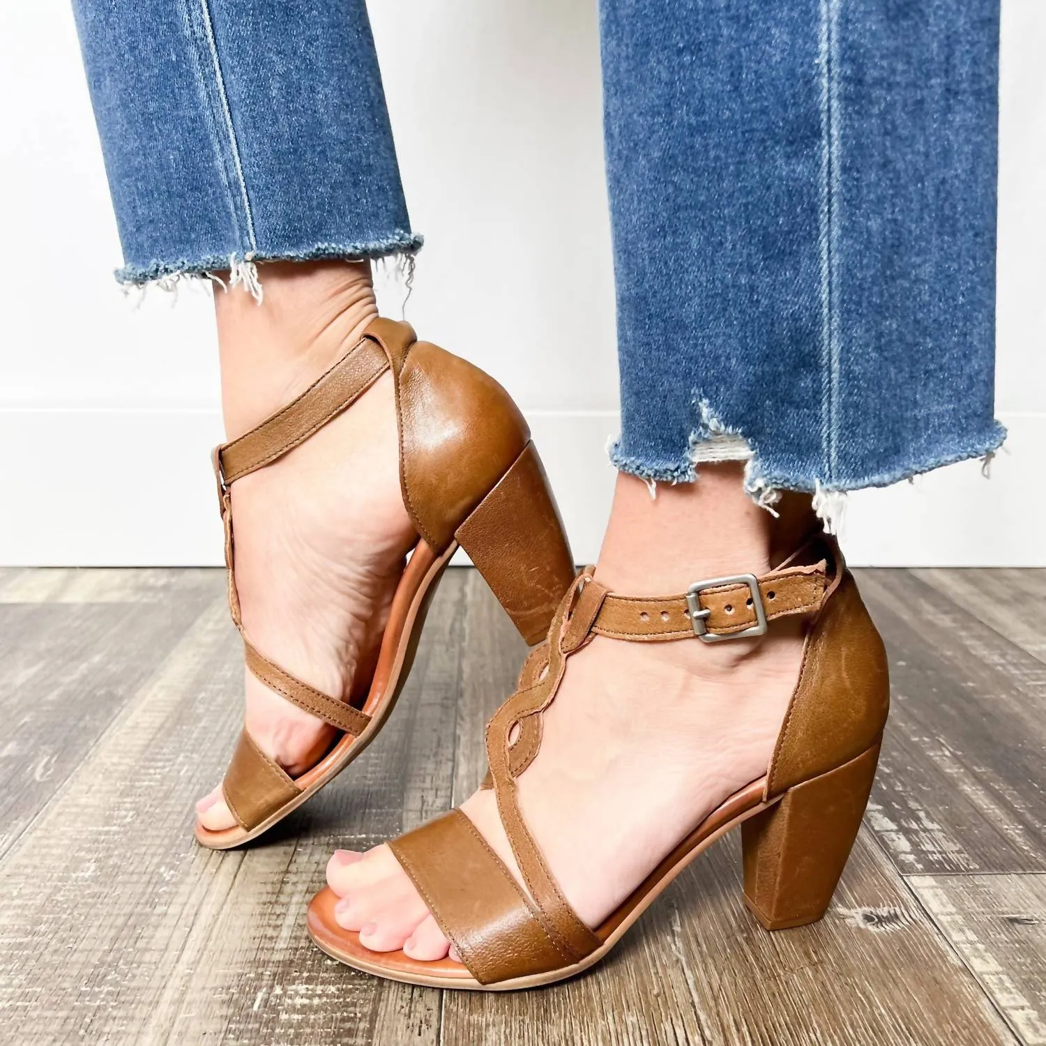 Pixie Sandal In Brandy