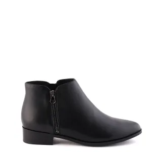 RIVER Black Leather