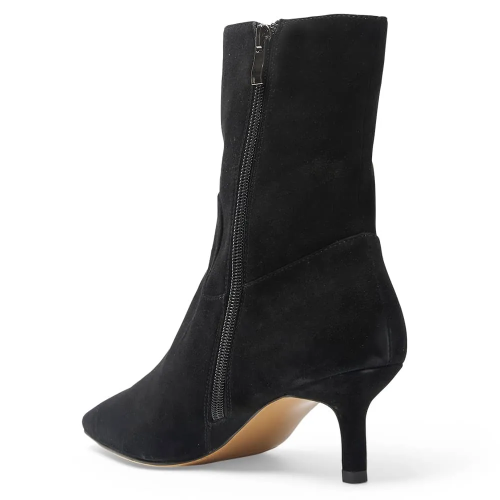 Rogue Boot in Black Suede