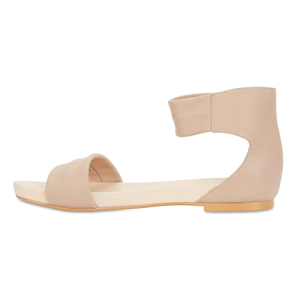 Shay Sandal in Nude Leather
