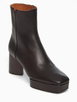 Travis Savanna Heel Boot In Black