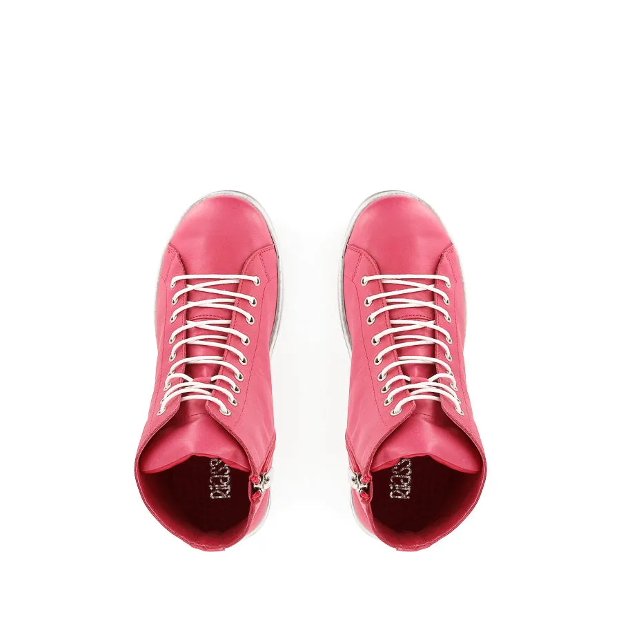 TYPO - MAGENTA LEATHER