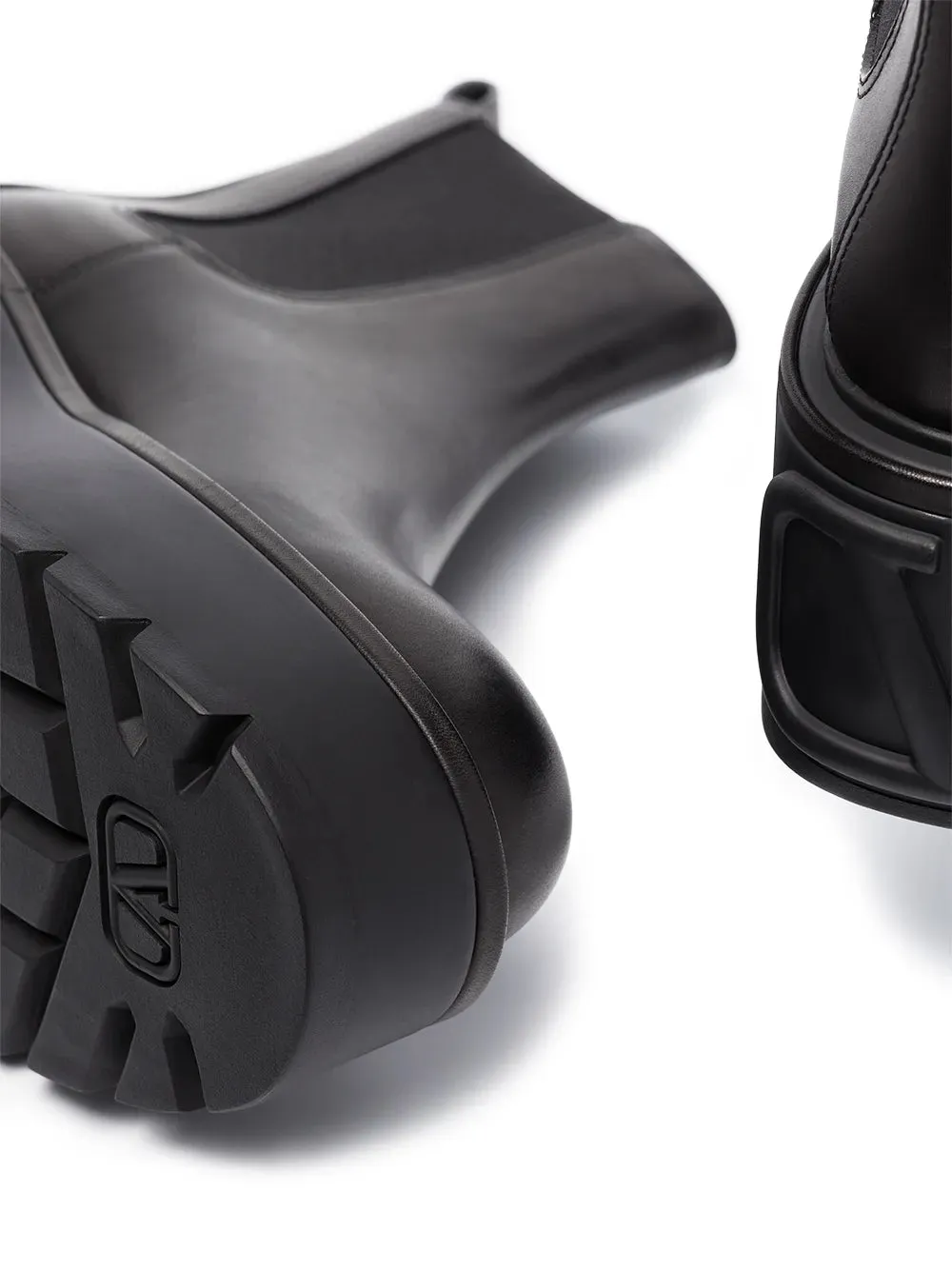 Valentino Uniqueform Leather 85Mm Chelsea Boots