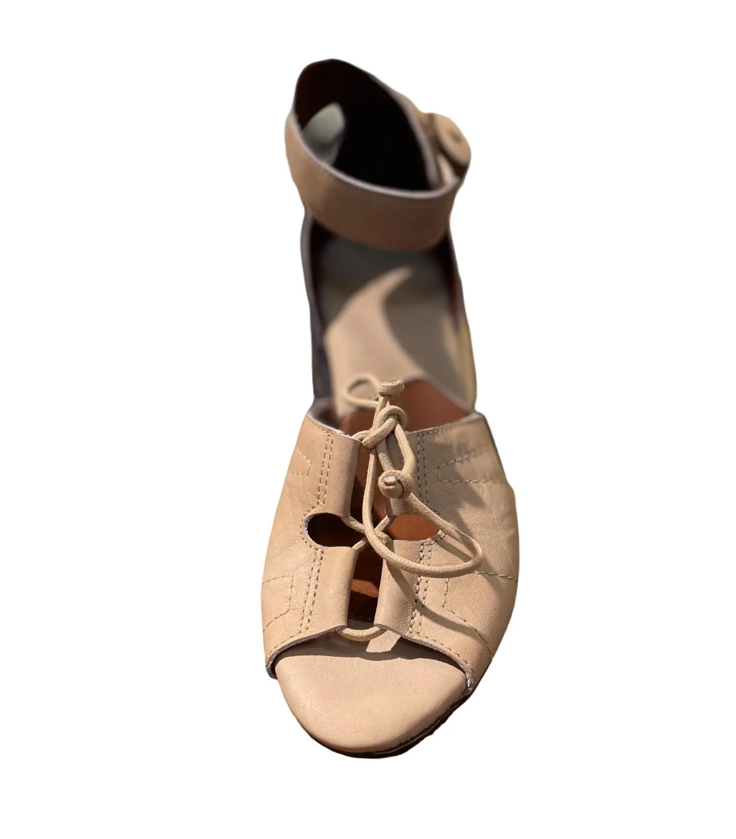 Vera Gillie Sandal In Beige