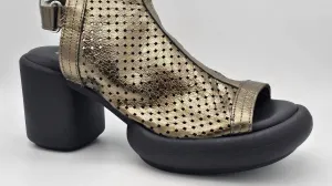 Women's Arlene Sandal In Gold/metalic