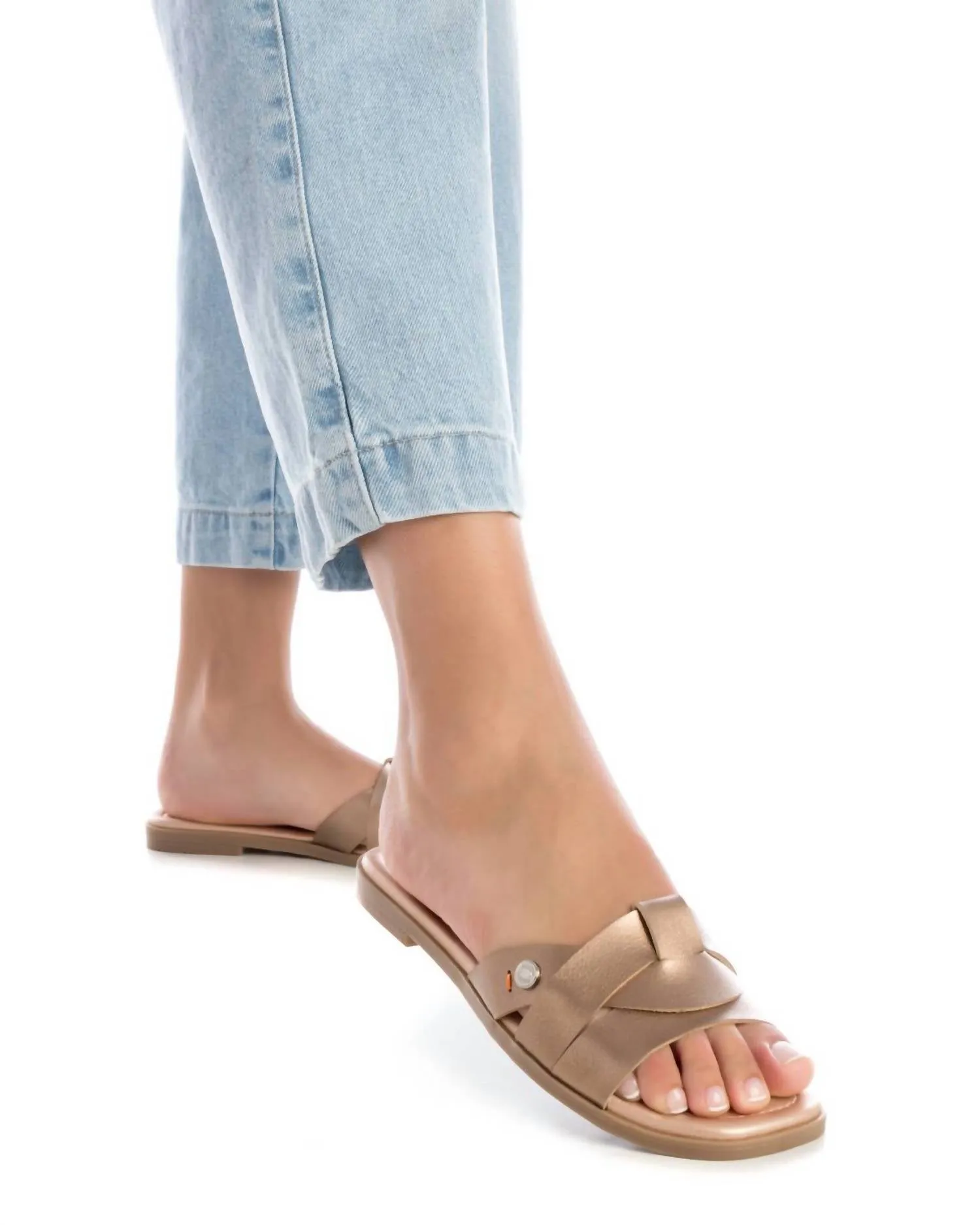 Women's Casual Sandals In Bronze