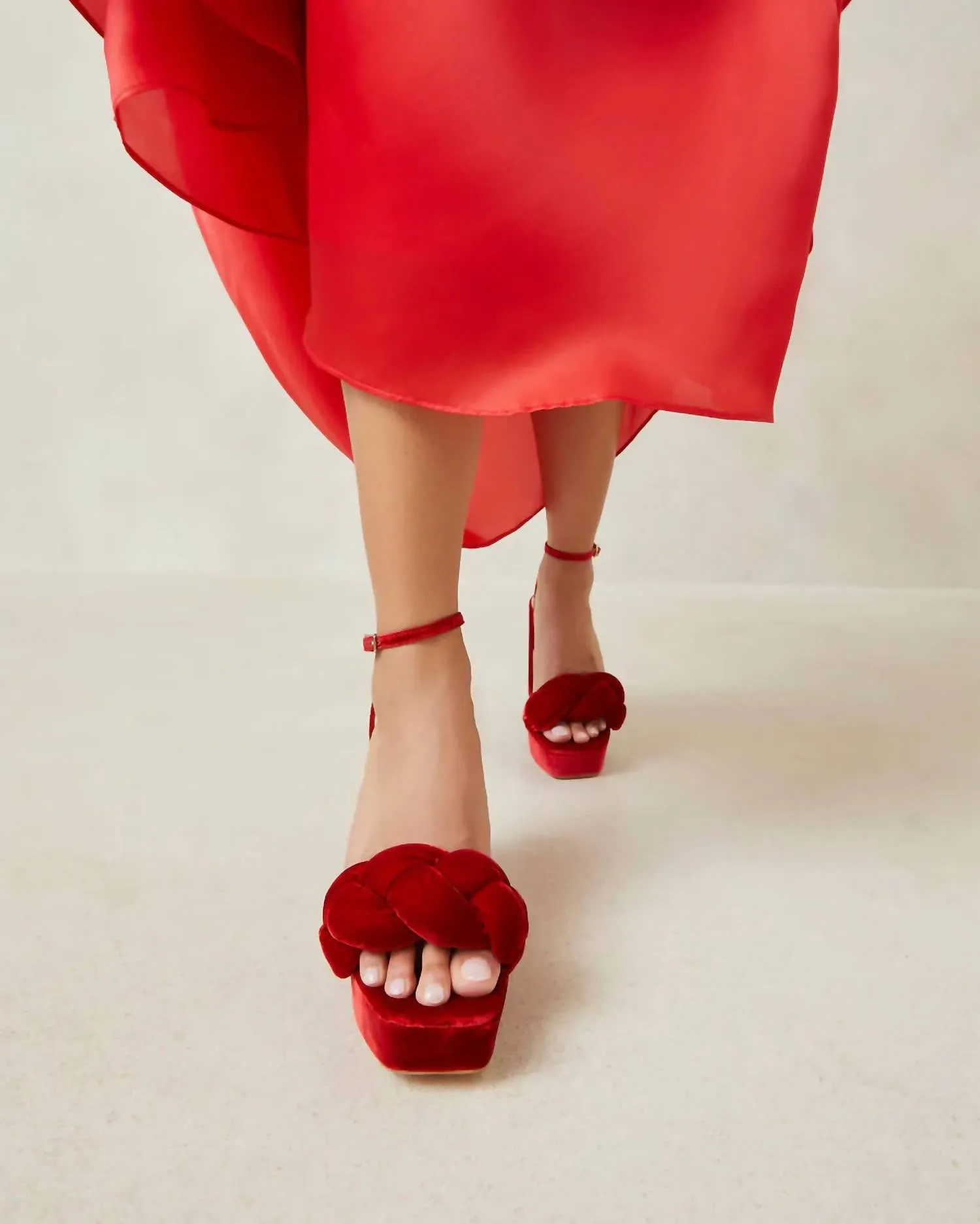 Women's Fae Platform Heeled Sandal In Scarlet