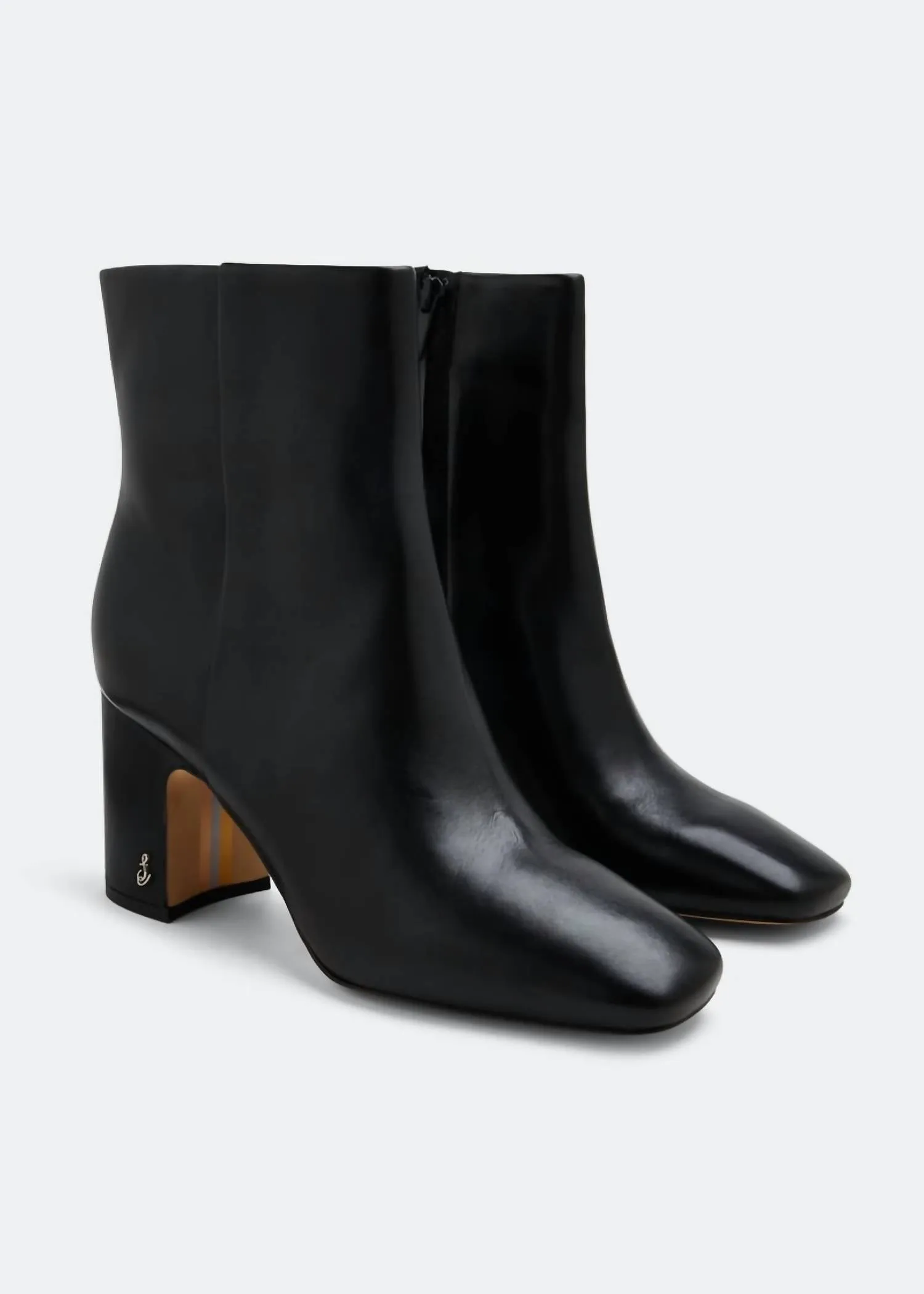 Women's Fawn Leather Boots In Black Leather