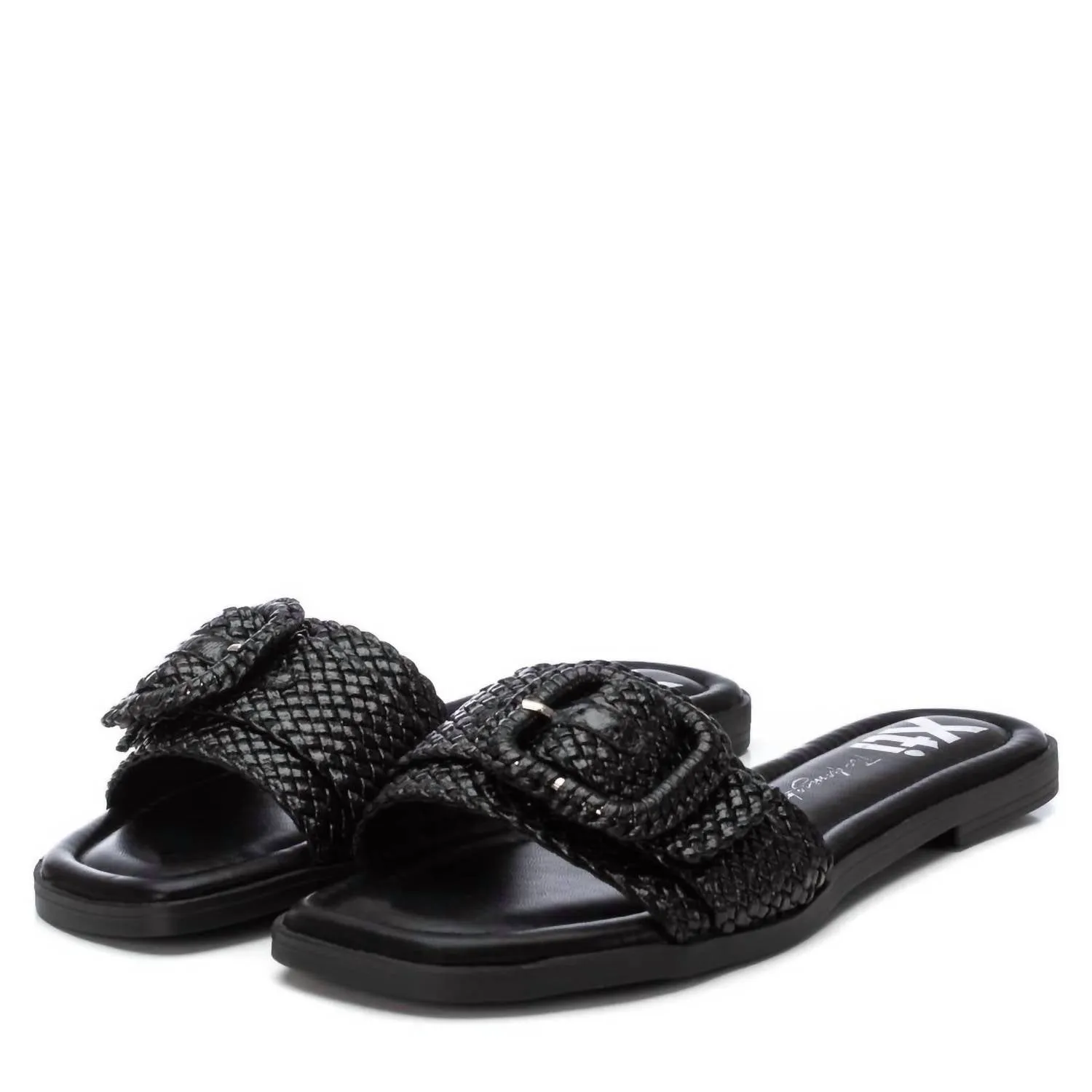 Women's Flat Sandals In Black