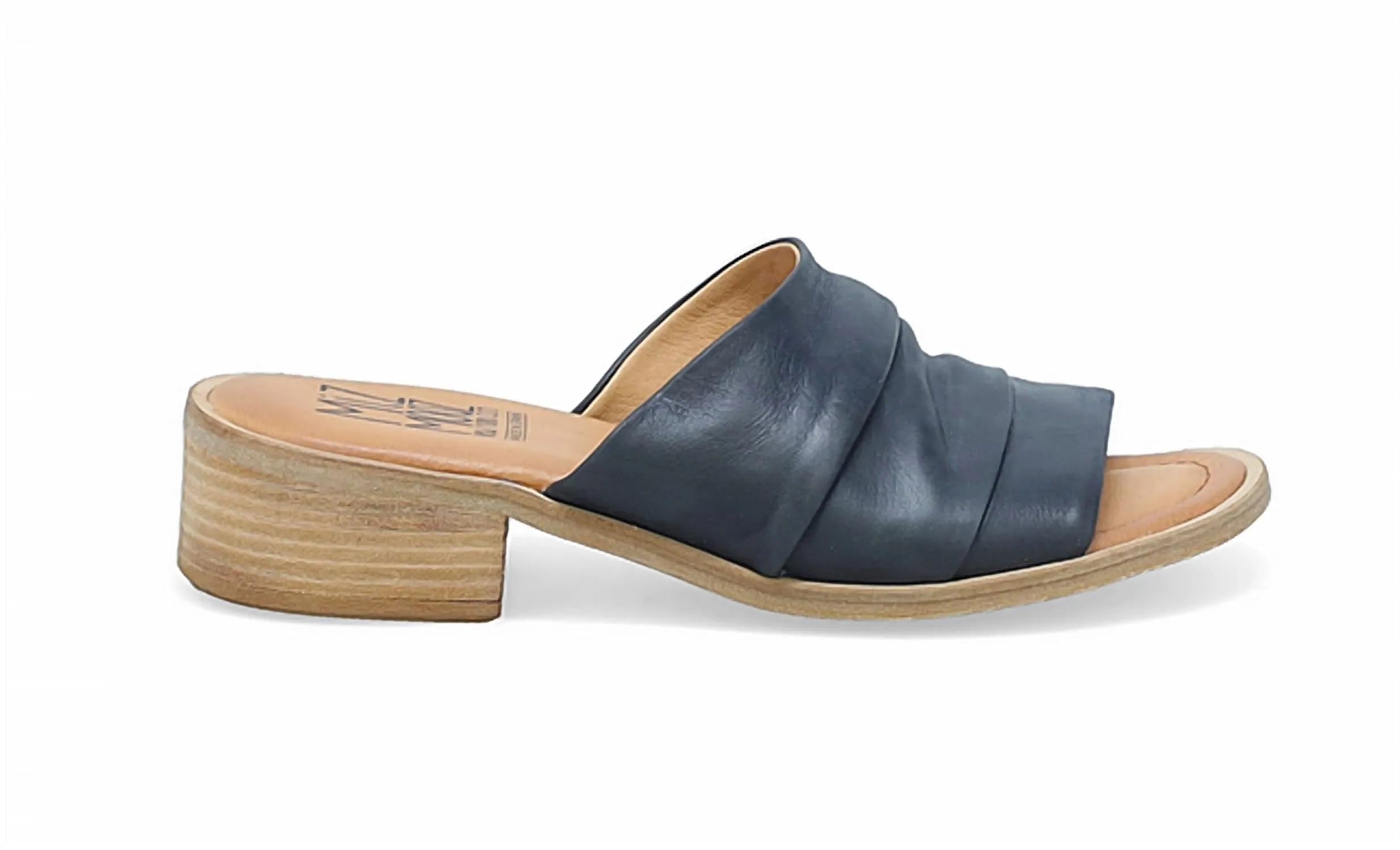 Women's Mali Slide Sandal In Black