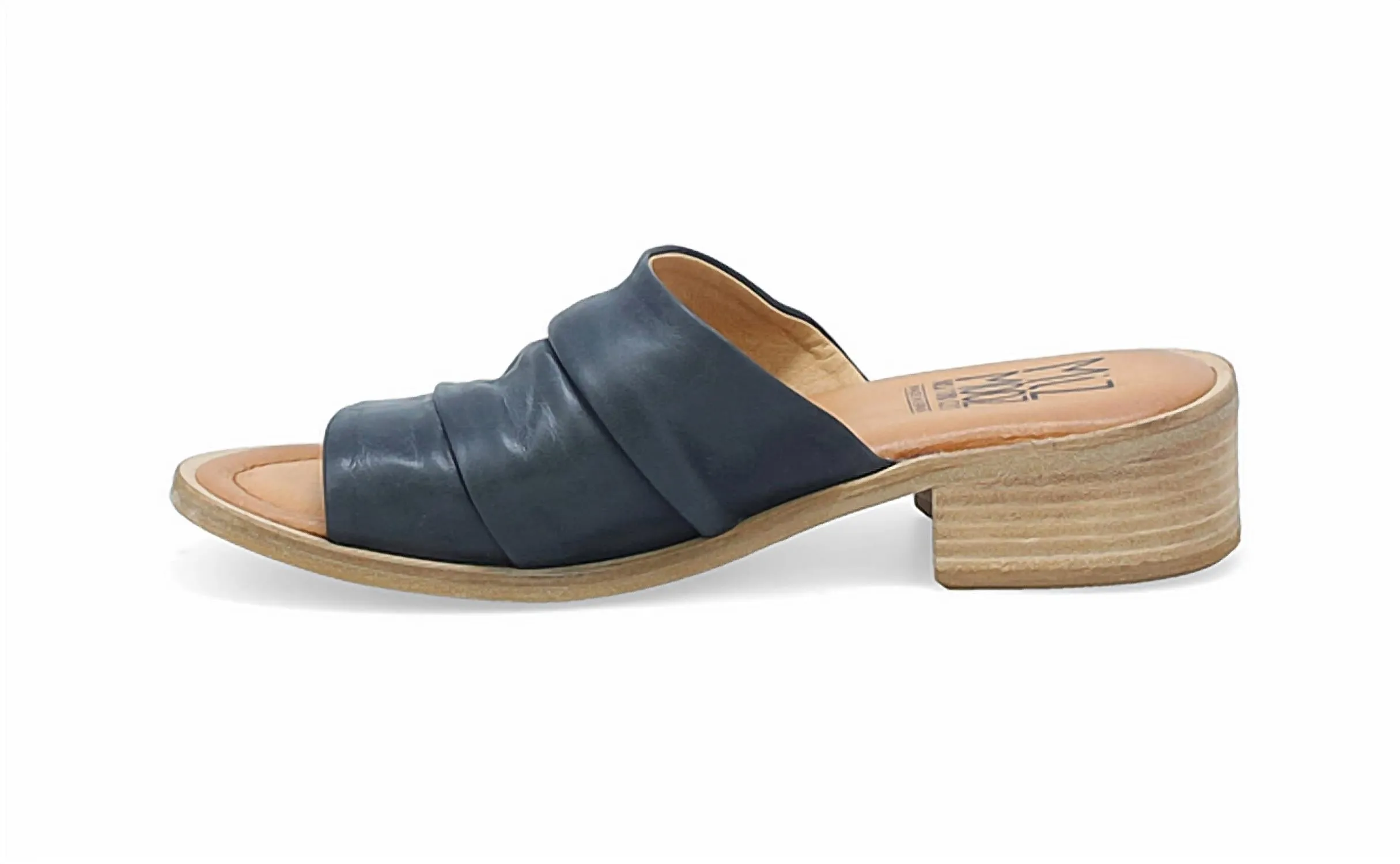 Women's Mali Slide Sandal In Black