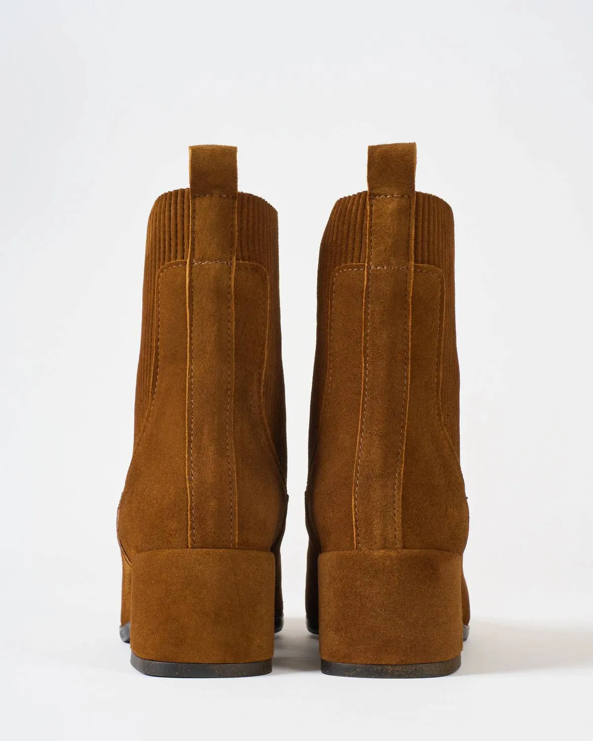 Women's Niki Boots In Sandalo Suede