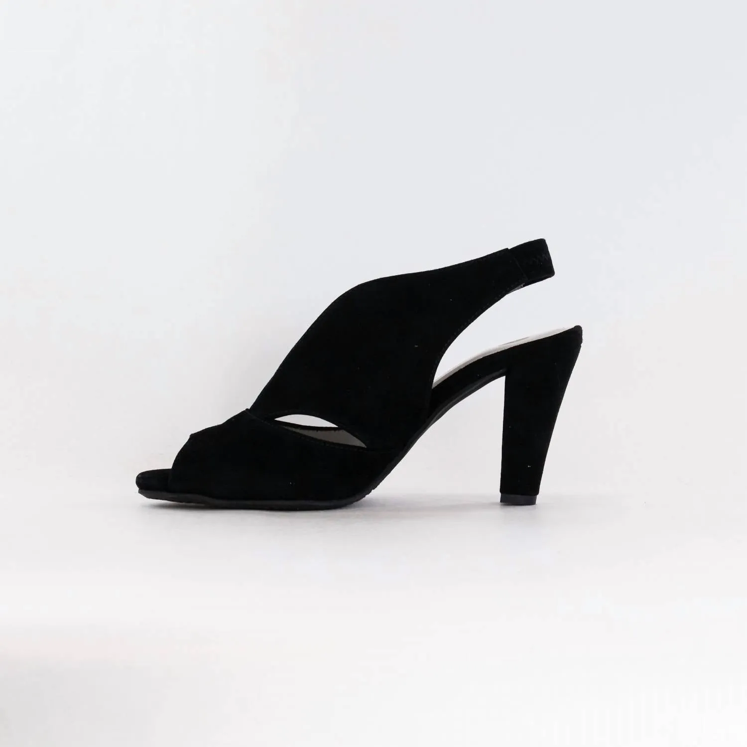 Women's Peru Sandal In Black