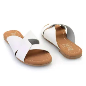 Women's Simply Chic Scuba Sandals In White