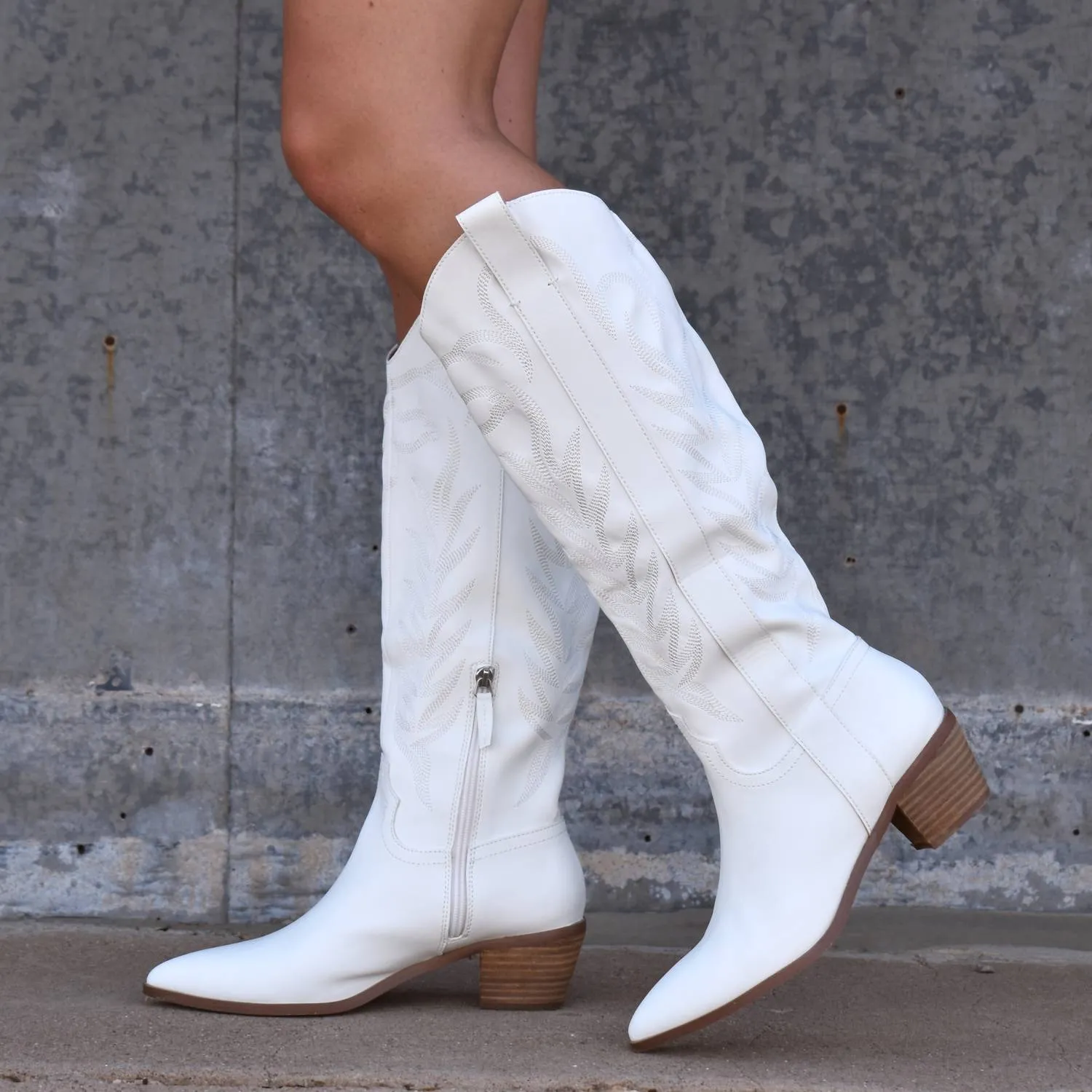 Women's Waco Whipstitch Cowgirl Boots In White