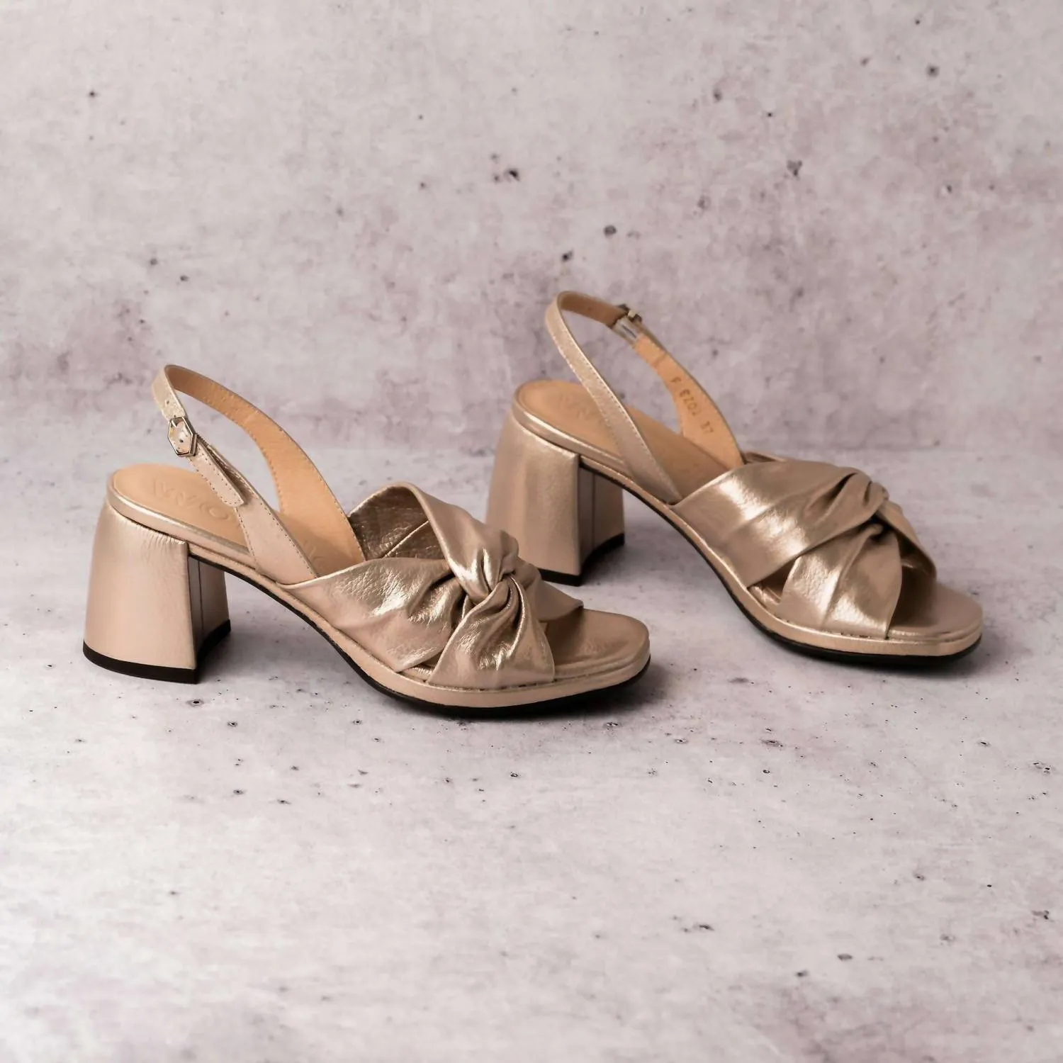 Women's Wild Sandals In Glow Platino